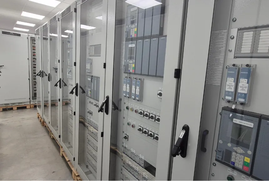 Udane testy FAT pierwszej grupy szaf zabezpieczeń dla SE Choczewo!